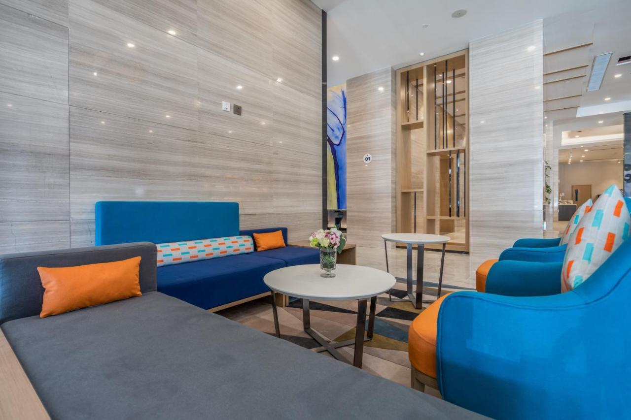 Holiday Inn Express Kaifeng City Center By Ihg Kültér fotó